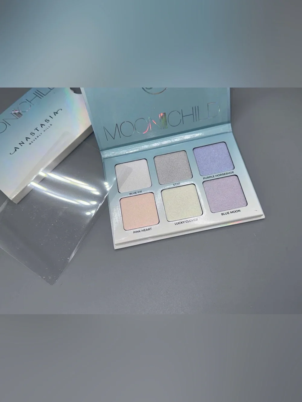 NEW! Anastasia Beverly Hills Moonchild Glow Kit